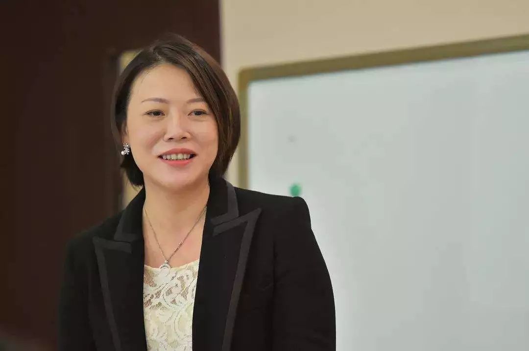 杨惠妍个人资料【碧桂园杨惠妍丈夫简介】 - 行业资讯 - 八方所知