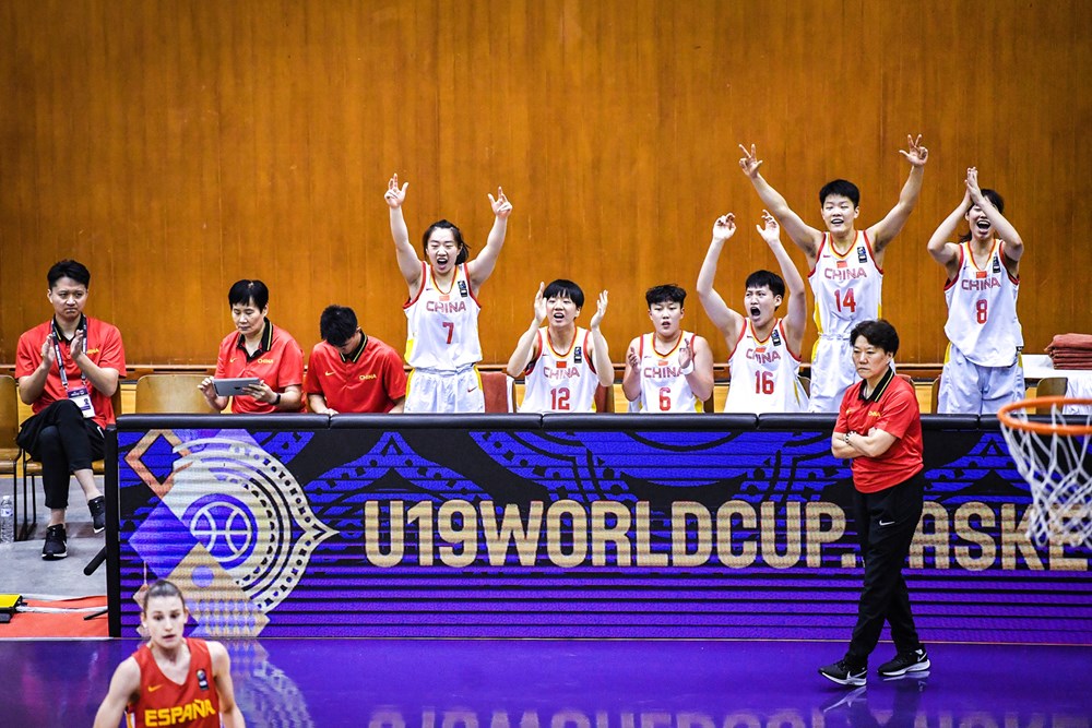 2019女篮U19世界杯(与逆转擦肩而过，中国U19女篮憾负西班牙无缘世界杯4强)