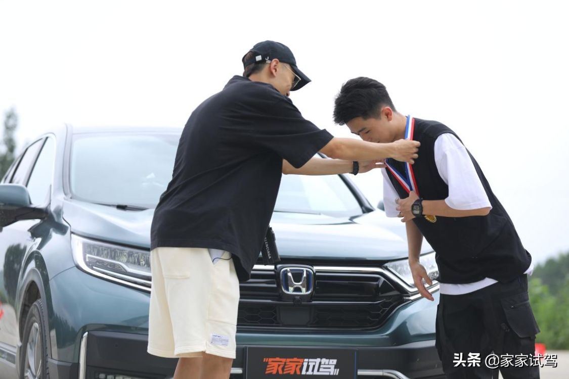 SUV中的全能奥运冠军 东风本田CR-V 锐·混动