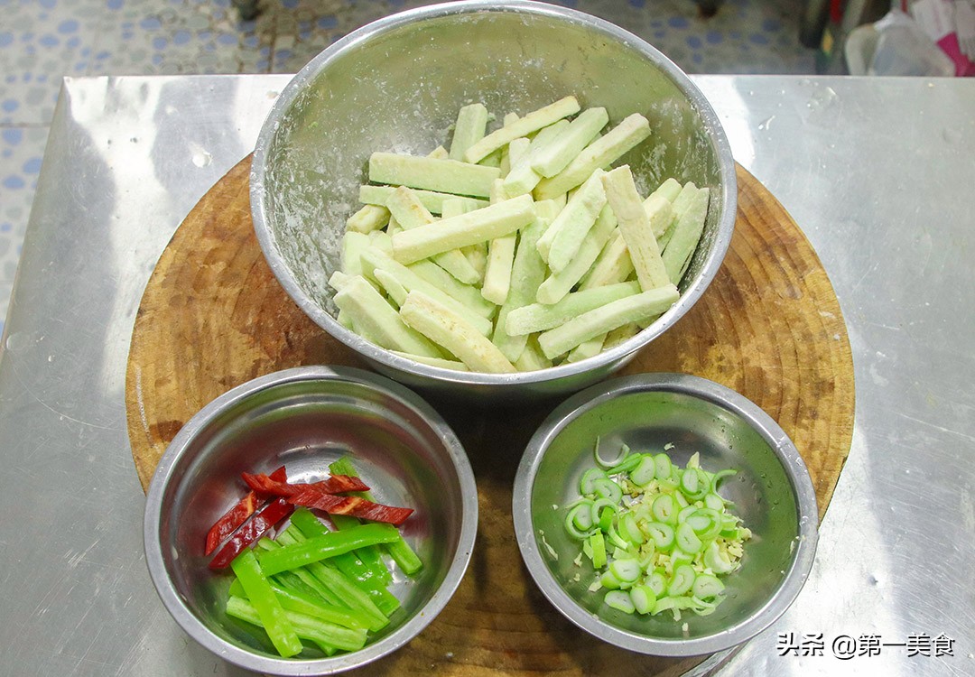 茄子的做法,茄子的做法怎么做好吃又简单