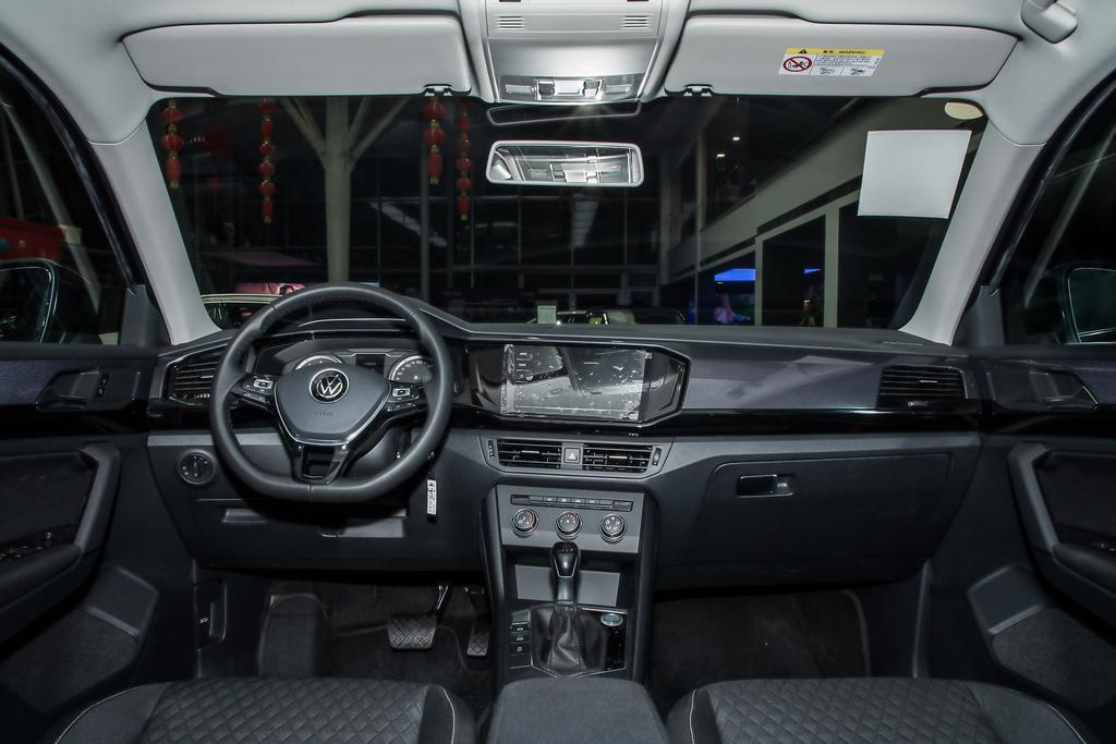 探岳限时优惠3.30万 欢迎试乘试驾