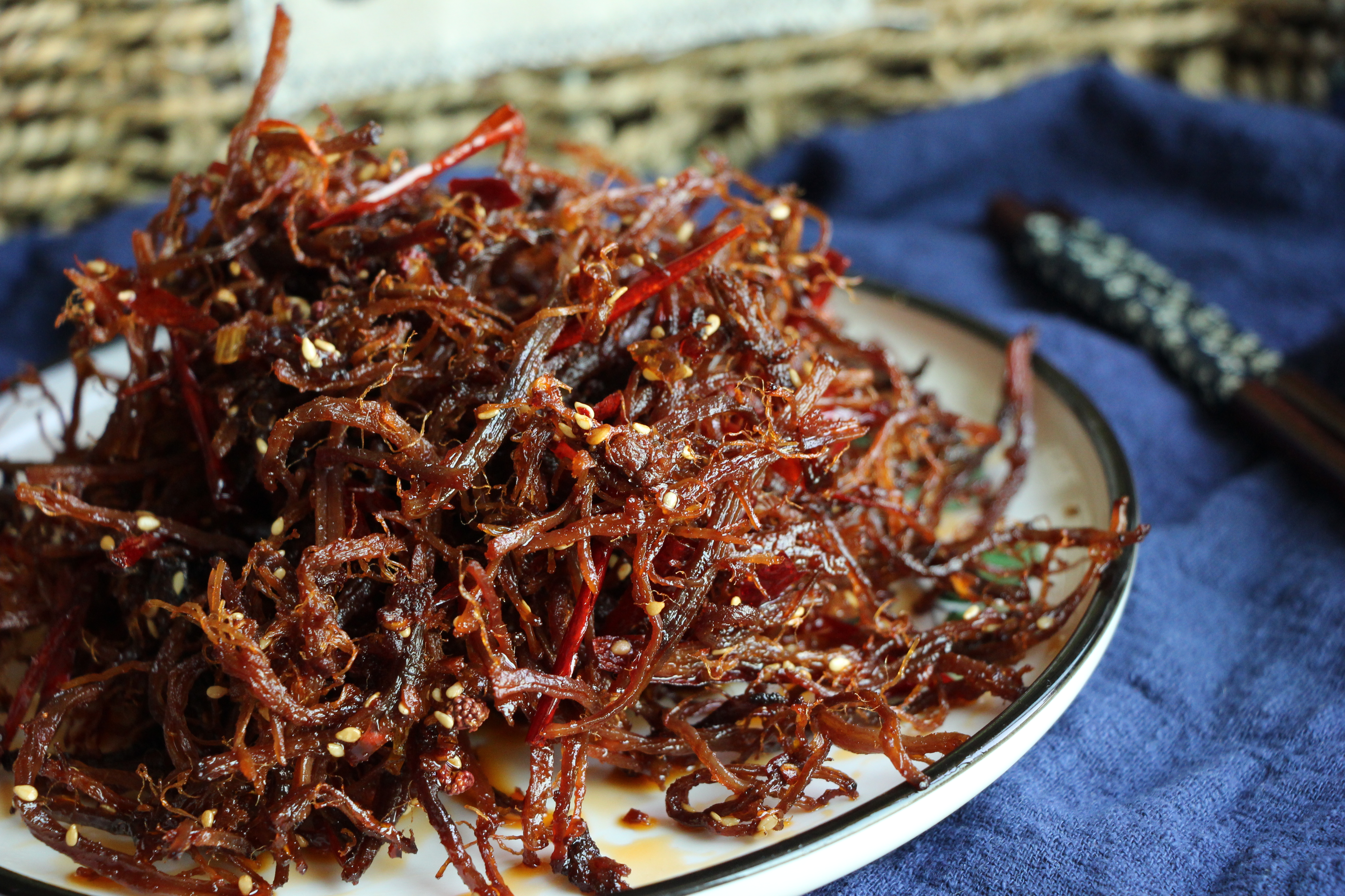 灯影牛肉丝好吃吗(四川最出名的16道菜)-最美岛