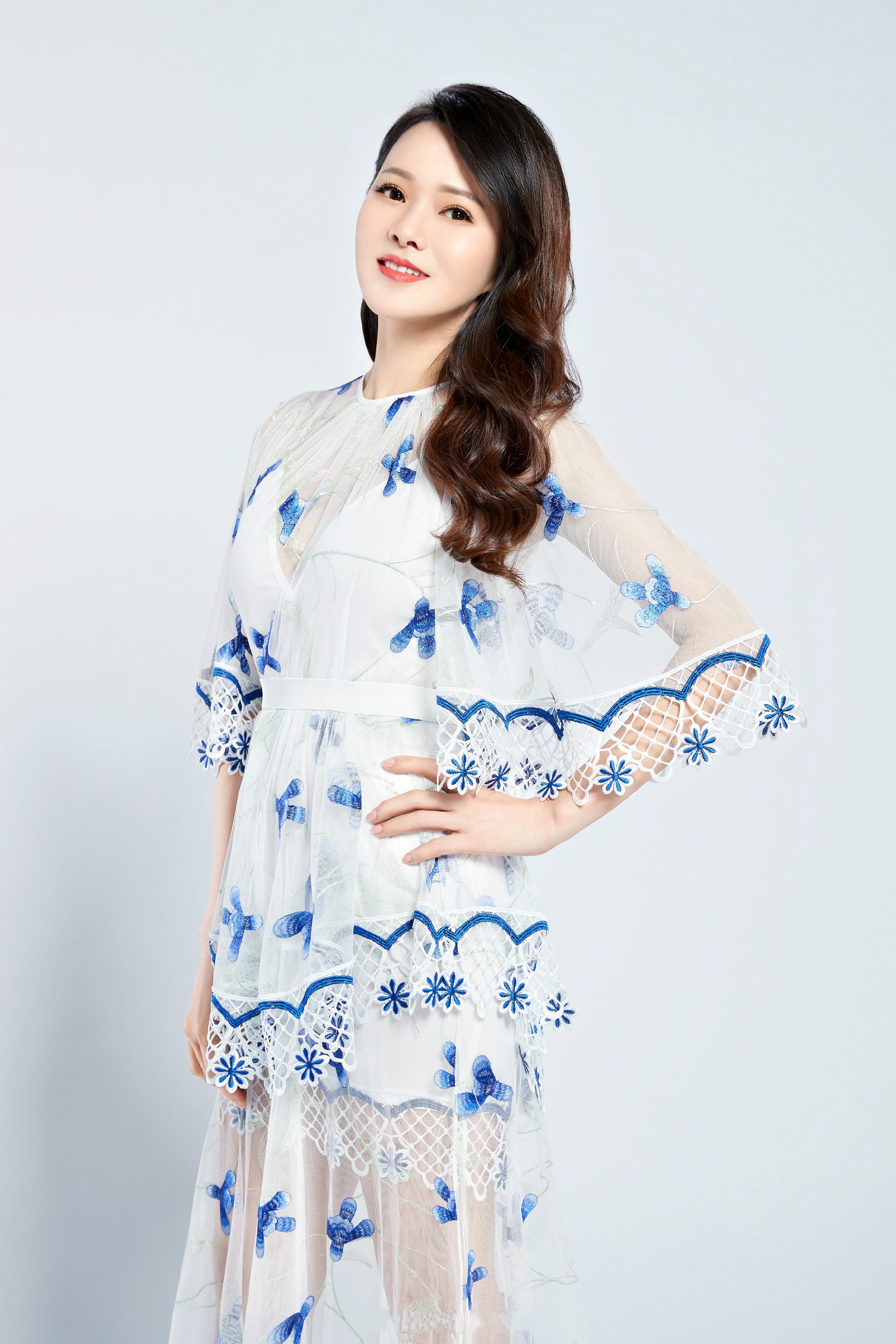 伊能静2020年12月,著名歌手,演员伊能静参加浙江卫视的励志综艺节目