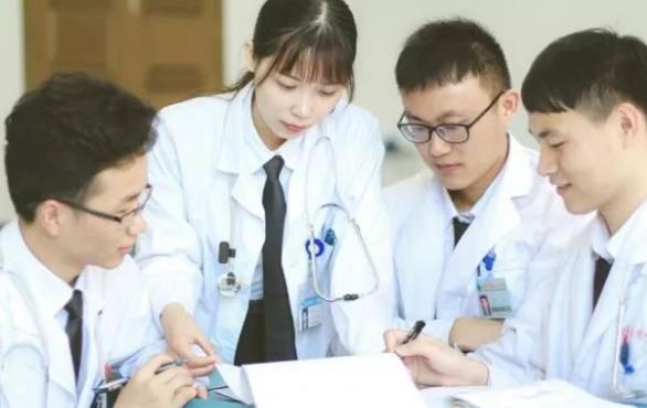 二本生的“天坑”专业，看后感觉很“高端”，但就业前景不乐观