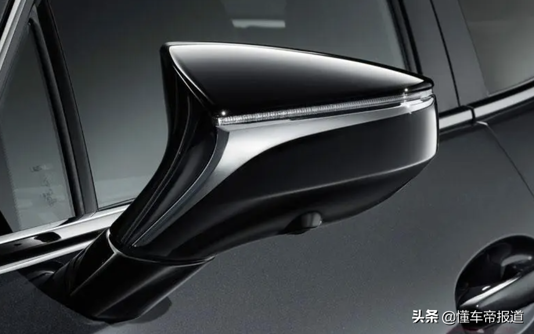 新车 | 约合人民币27.6万元起，雷克萨斯UX特别版发布，外观黑化