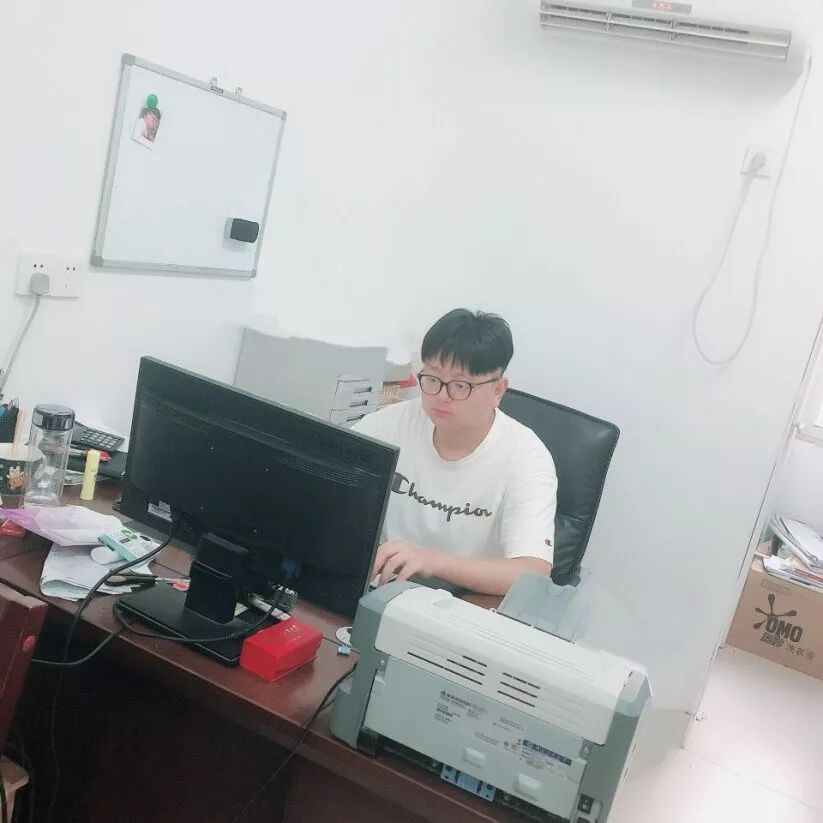 全球职业规划师，国家心理咨询师，他们是湖北高颜值辅导员