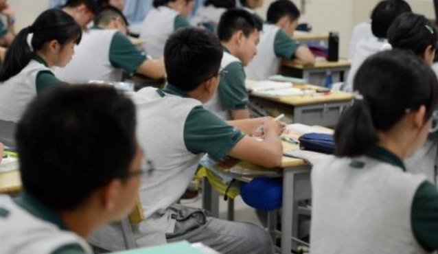 教育部传出新消息，部长发话中小学教室要安装监控，家长大力支持