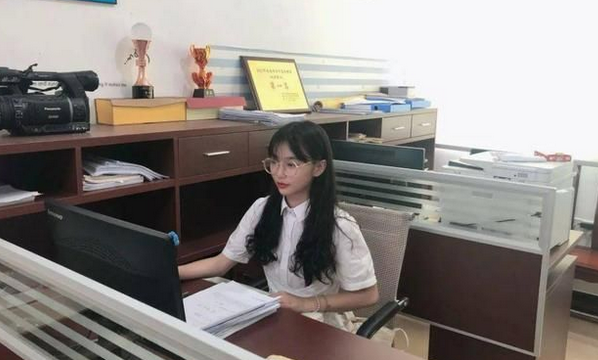 大学生临近毕业时，“三方协议”不要随意签，可能会影响以后就业