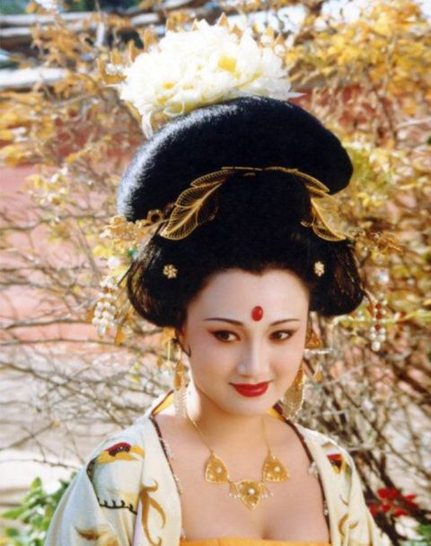 四大美女图片真人照片(四大美女最成功的扮演者:蒋勤勤,陈红,杨幂