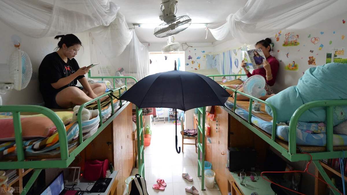 大学期间,为何宿舍一到晚上11点就会熄灯?学姐:无非3个原因