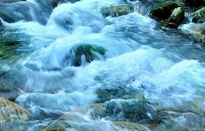 老子：水之道，从水中得人生行世路