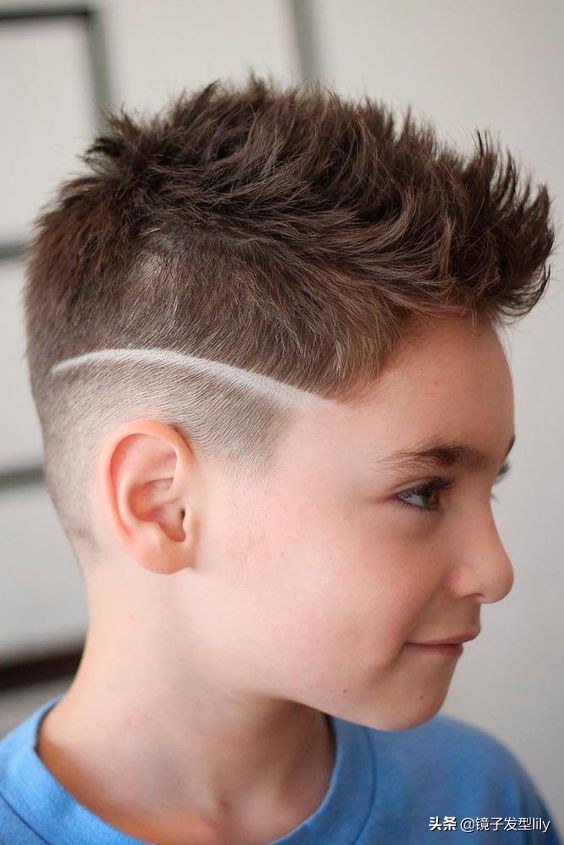 8岁男生帅气发型图片