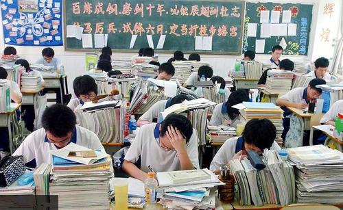 语文要让15%的人做不完？温儒敏：高考是选拔考试、做不完很正常