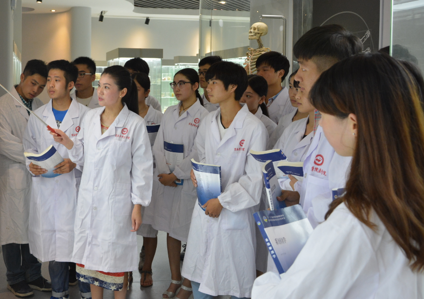 教育部评“临床医学”前十，医学类不敌综合类大学，上交大在榜首