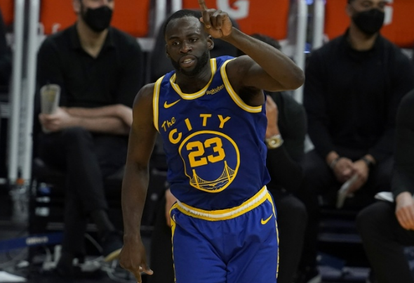 nba为什么23号球衣特殊(NBA身穿23号球衣谁实力最强？坎比垫底 詹皇被一人压制)