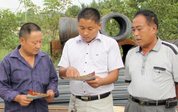 有种公务员叫选调生，部分高校大学生可以报考，考上或许是干部