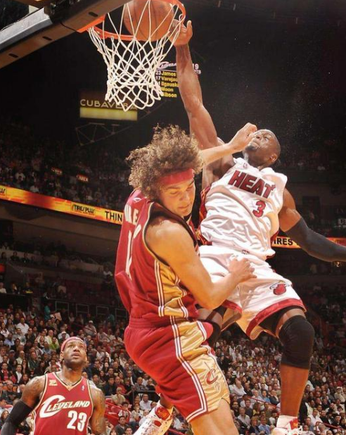 欧文晃倒奈特壁纸(7张照片看nba最强隔人暴扣:这是要在他们生涯留下