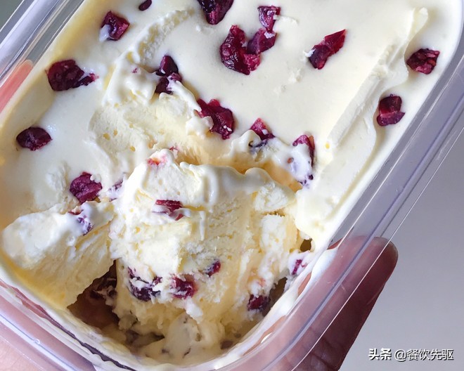 怎么做冰激淋好吃，在家做冰淇淋方法教程