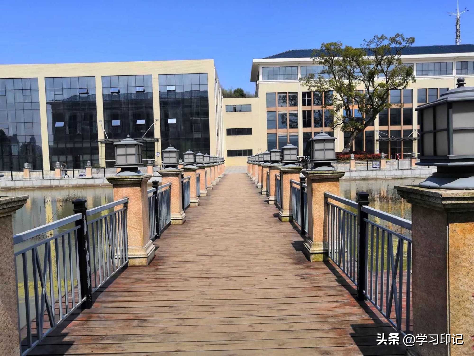 2021年高职院校排名，广东省份上榜最多，深职院连续多年霸榜