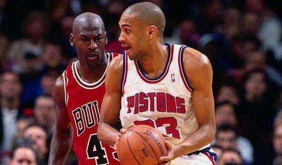 nba有哪些球星有著悲慘故事（盤點NBA被傷病毀滅的十大球星！天才的隕落，不然NBA格局將被改變）