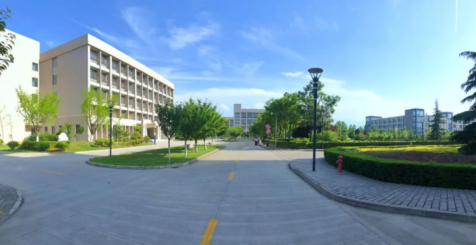 西安石油大学校园风光图片