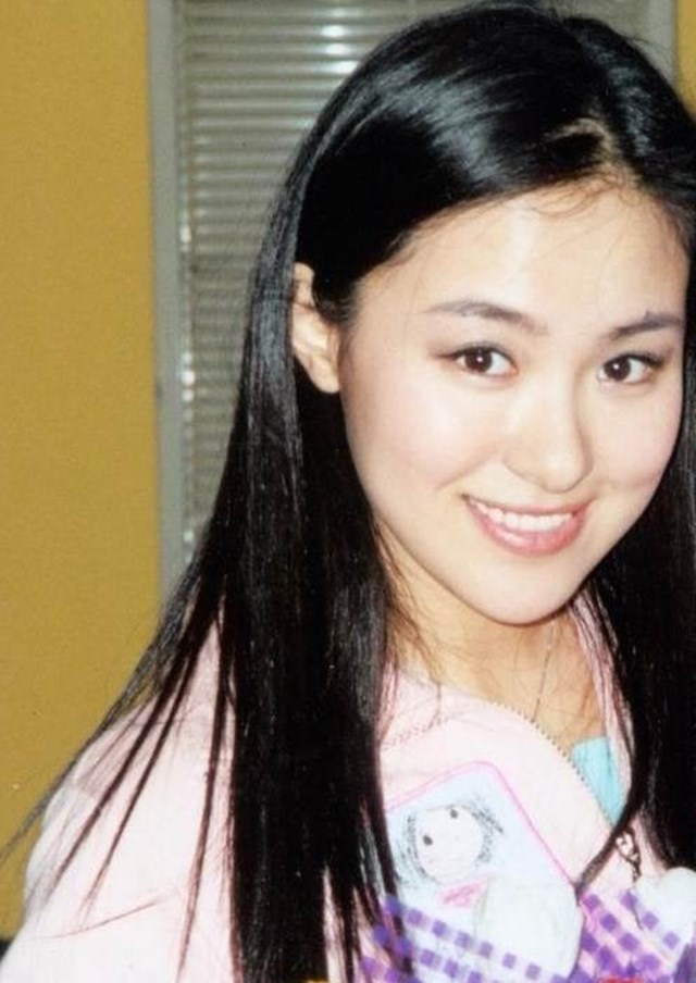 哈尔滨盛产美女，8位冰城美女，个个肤若凝脂，气质卓绝