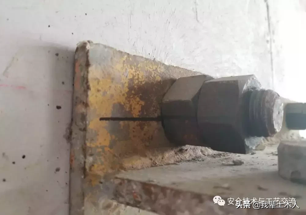 塔吊附墙的作用是什么？?附墙计算都要考虑哪些方面？