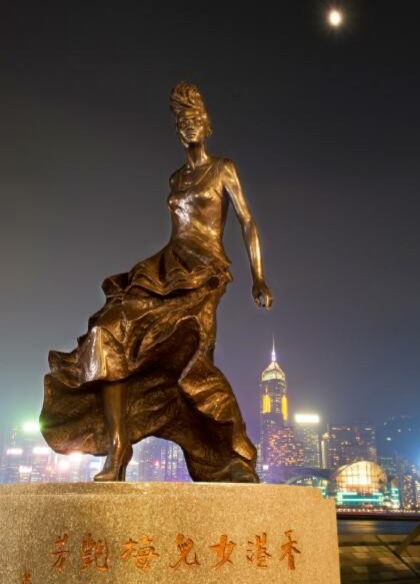 2014年7月18日,梅艳芳的铜像竖立在香港星光大道