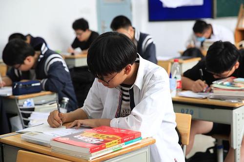 让大学生“闻风丧胆”的考试，上岸过程困难重重，你经历过几个？