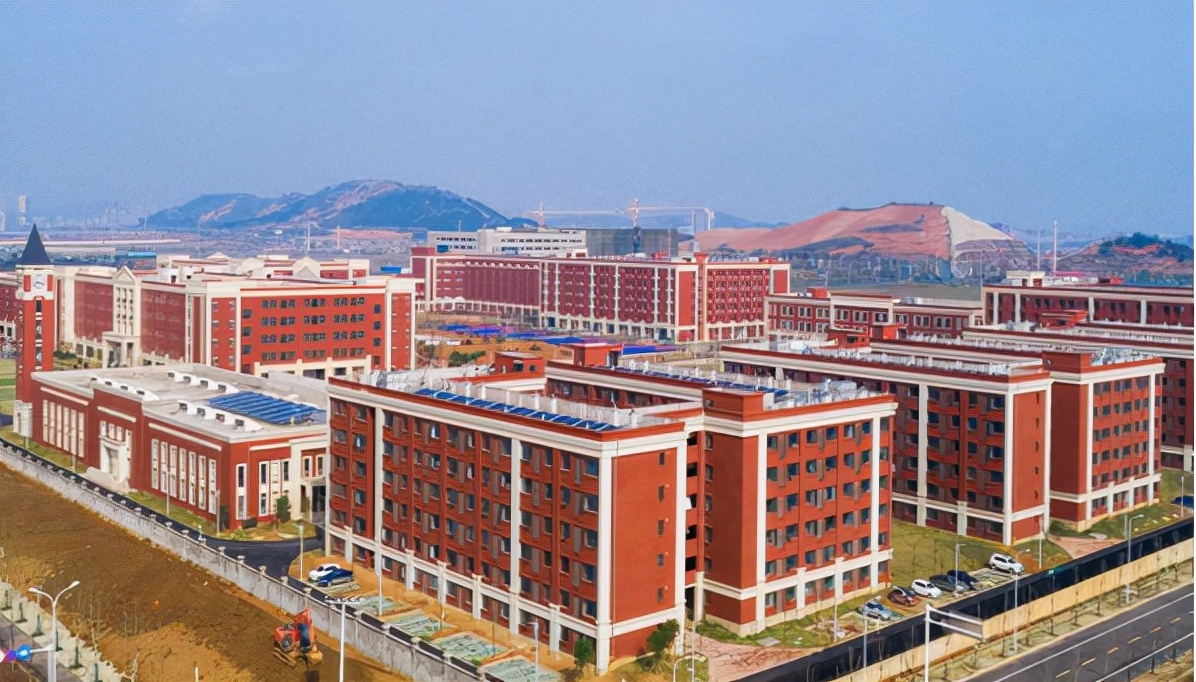 光谷民办小学大盘点，其中一所九年制学校初中普高率90%以上