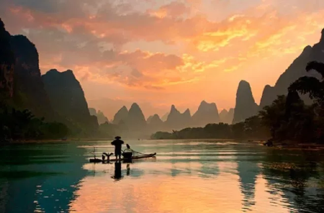 12首垂钓诗词：春光灿烂时，垂钓江渚上