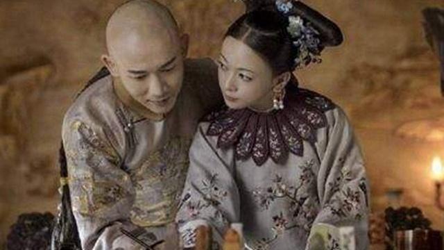 延禧攻略：璎珞听完傅恒遗言，心碎地说出四个字，幸好乾隆没听到