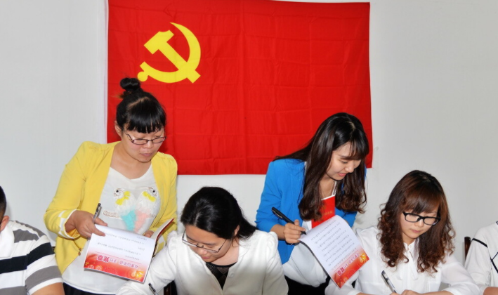 大学生入党由谁来决定？是“辅导员”还是“党支书”？别找错了人