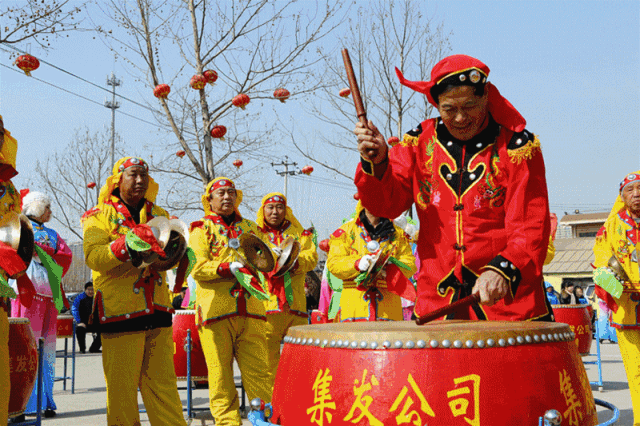 秦皇岛今年最大灯会即将隆重亮相！还有铛铛车免费坐~