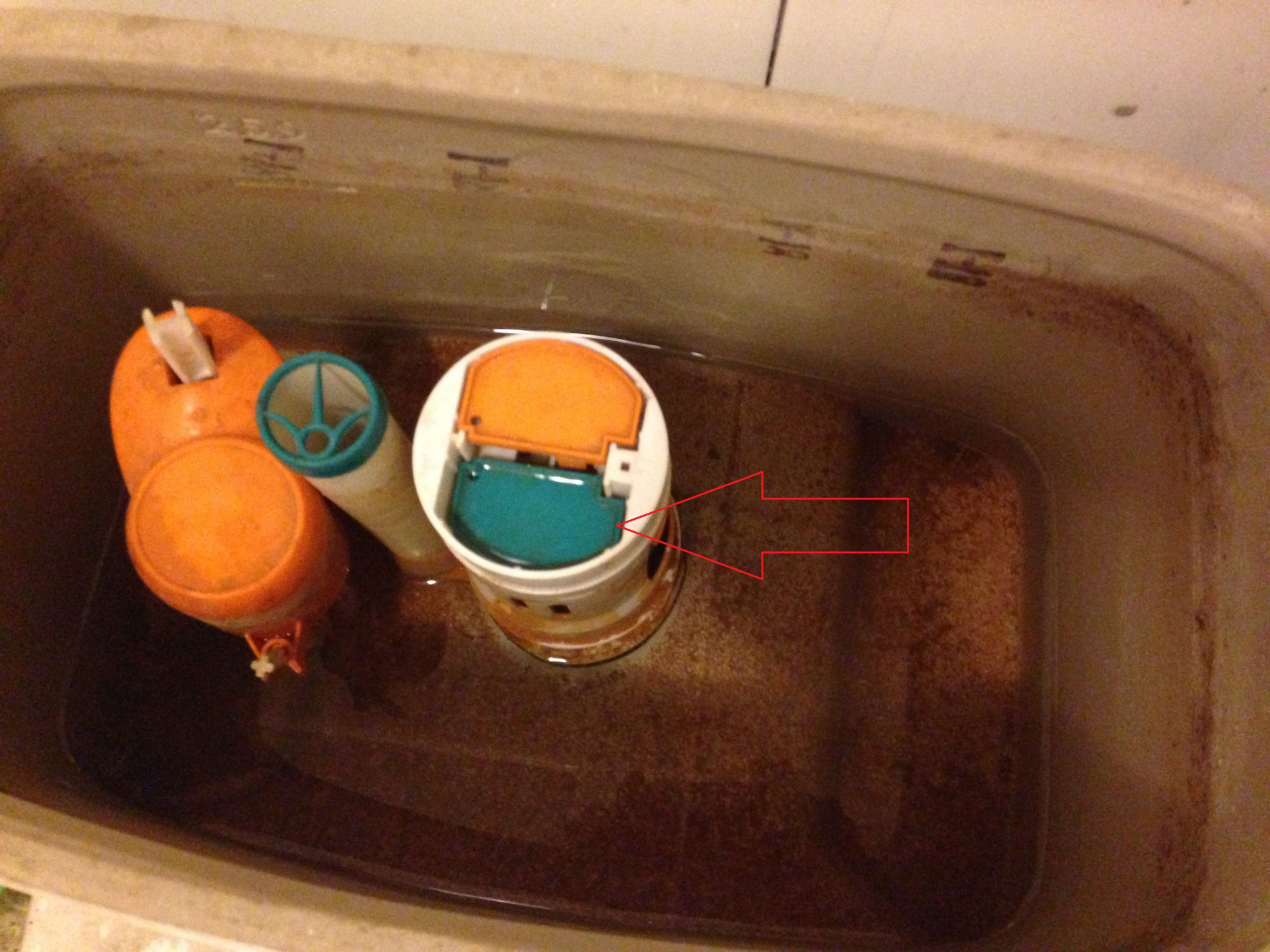 马桶水箱白管一直流水图片