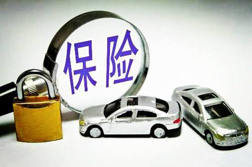 奥迪车无故起火，车主索赔55万元被拒，保险公司：与我无关
