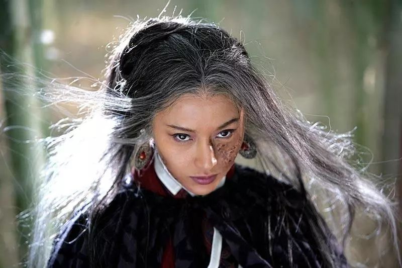 金庸笔下五大女魔头,原型其实是同一人,也是金庸对此人的报复?