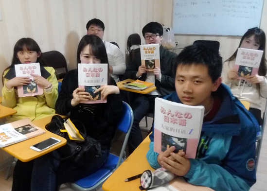 日语也能参加高考？高中生“放弃英语学日语”，理由很有说服力