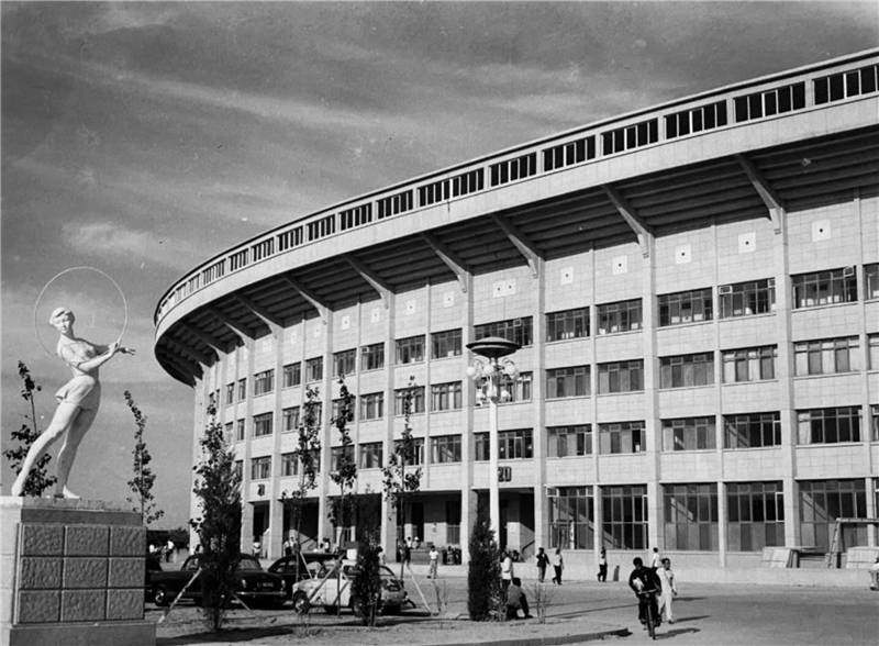 北京工人体育场：拆除与重建