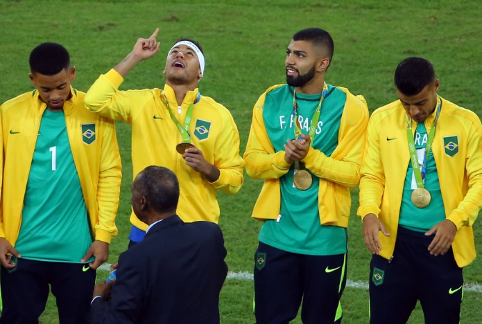 世界杯巴西德国对阵（奥运男足37亿对决！巴西VS德国，德国欲报一箭之仇，进球是个问题）
