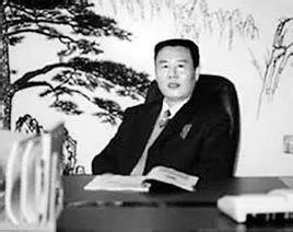 两个闻喜籍亿万富豪，同样的资不抵债，李兆会逃亡，赵恩龙跳楼