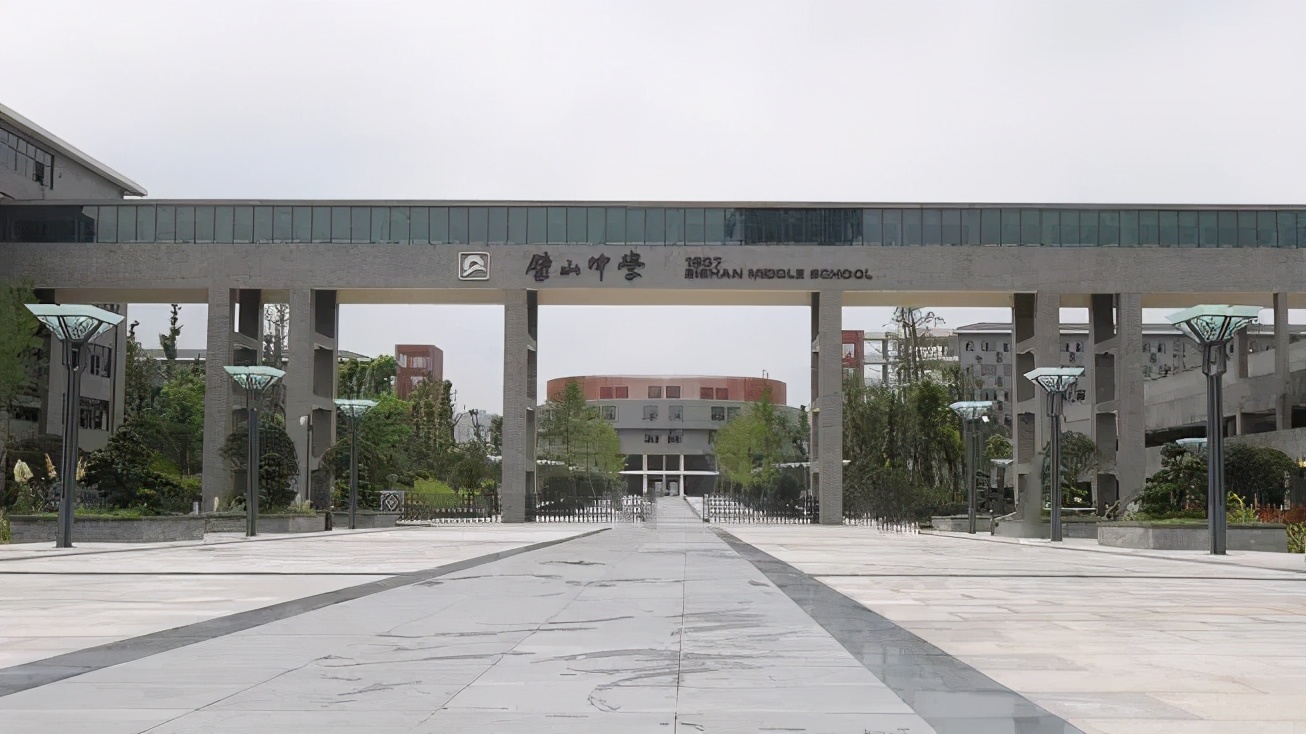 璧山中学新校区图片