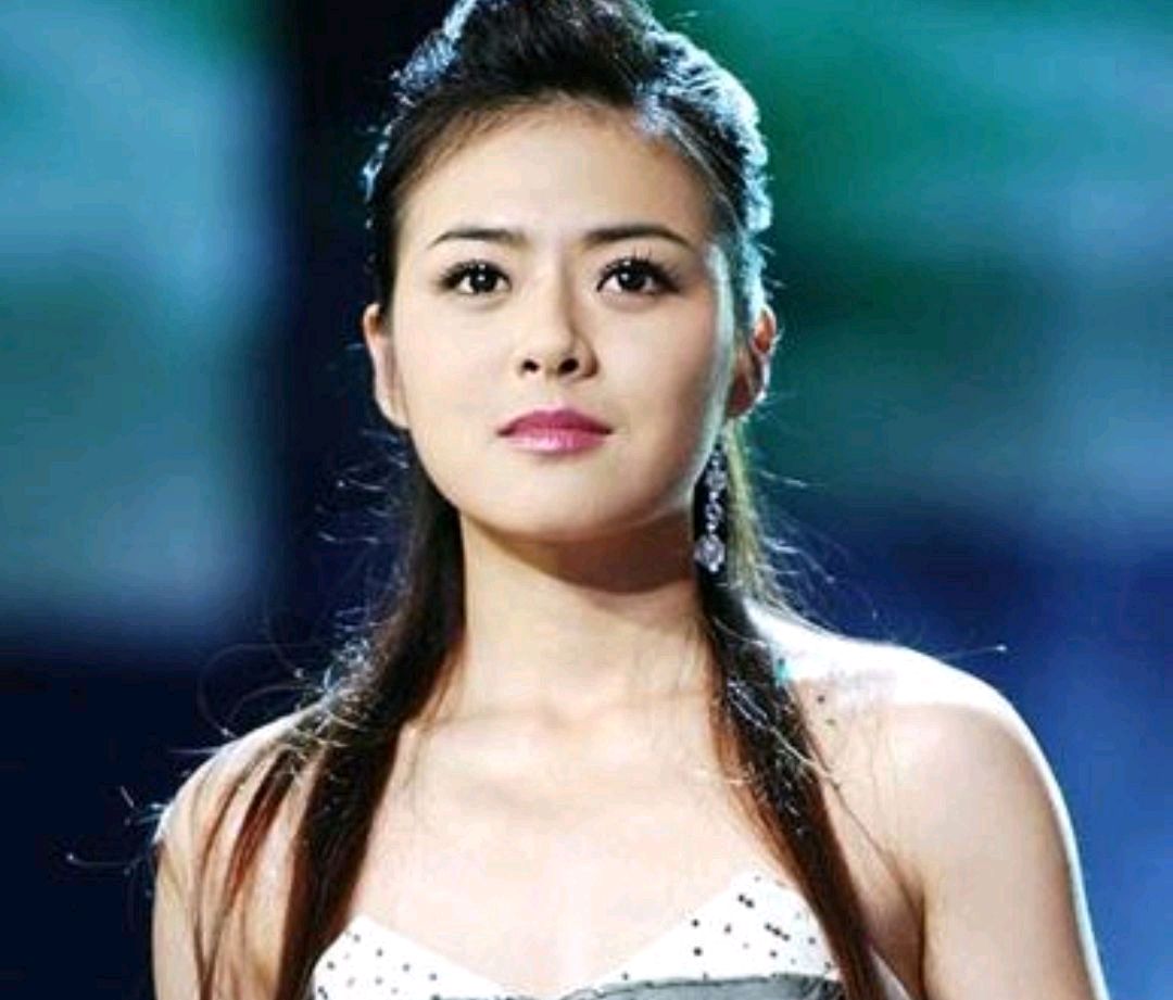 北京卫视主持人陈晨 文娱播报主持人陈晨-佳迪双