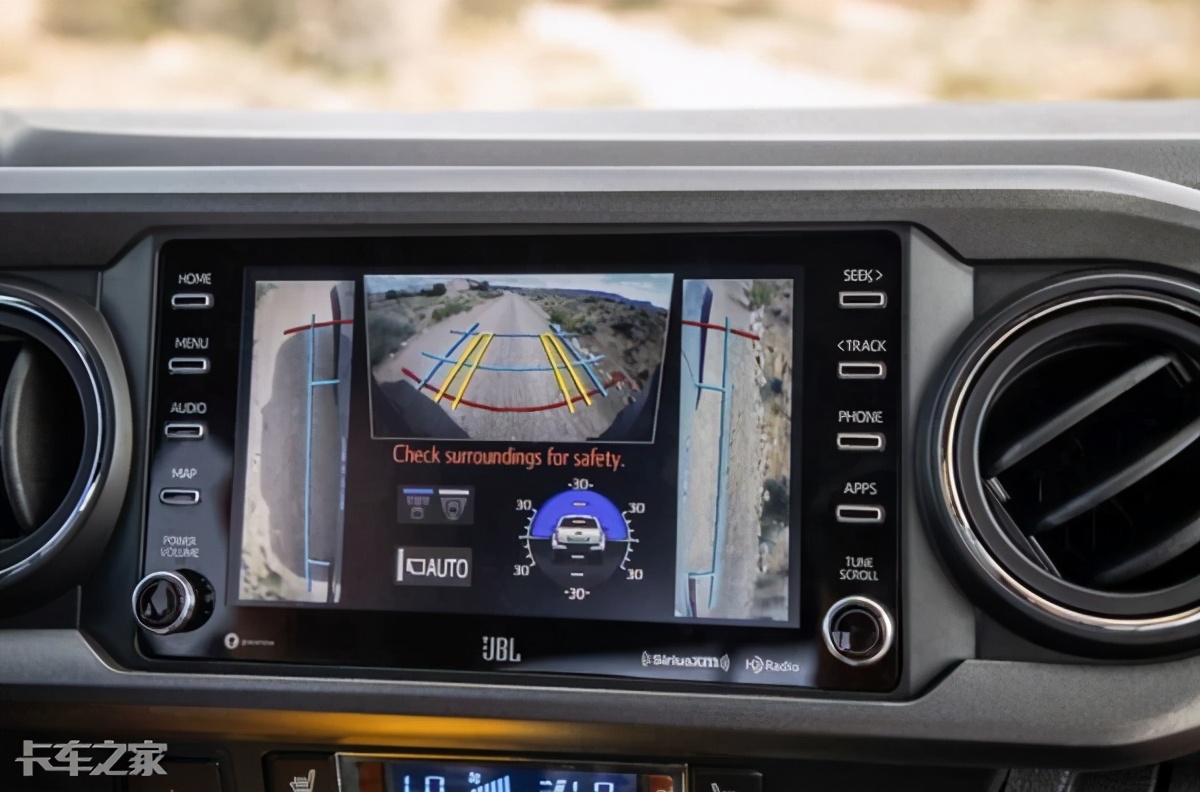 丰田第3代塔科马皮卡来了，在美国已经卖疯，只要17.2万