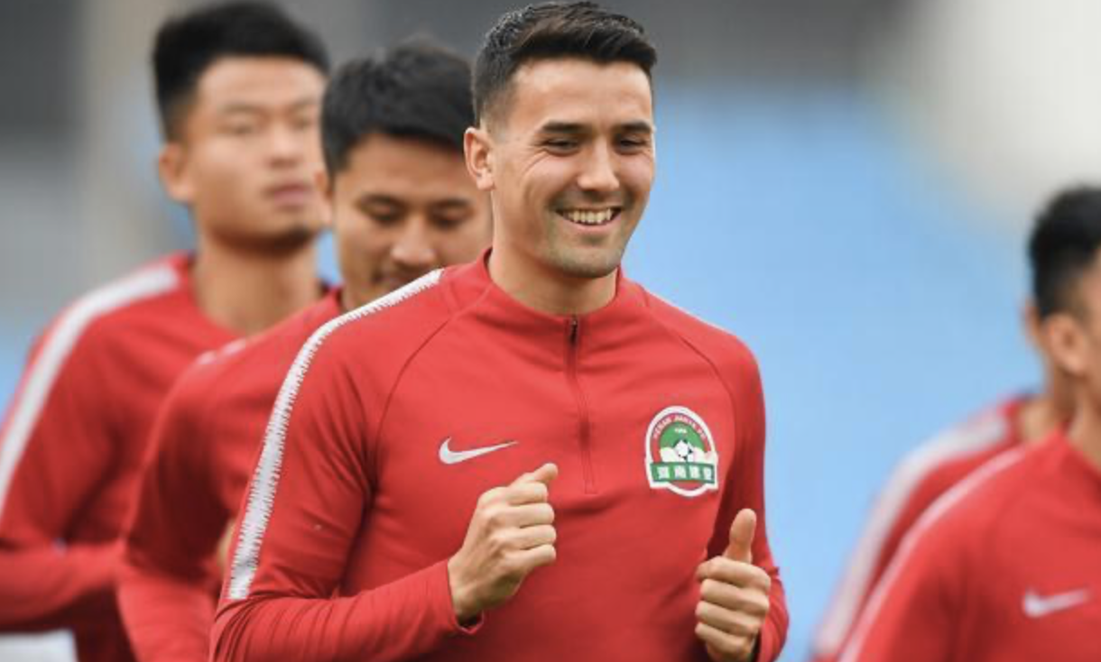 曾加是人选之一（大连人队无缘河南后腰！当务之急，仍是确定主帅）-趣拿体育