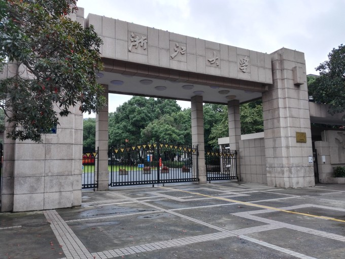 国内计算机专业与软件工程专业最强的两所大学，毕业生很受欢迎！