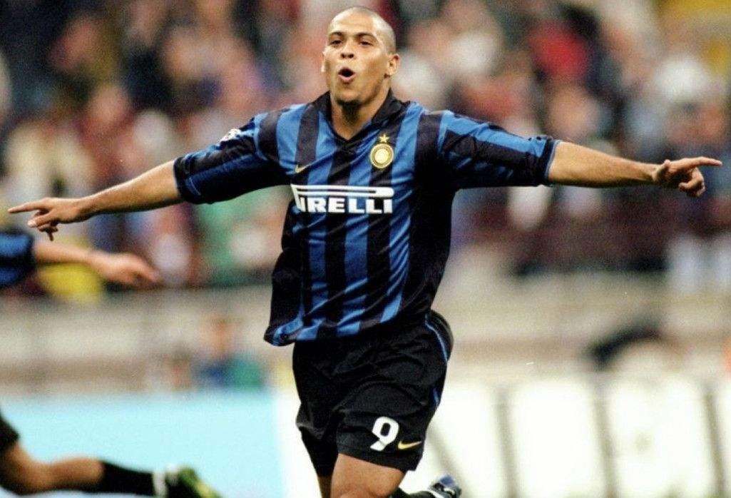 国际米兰和皇马的双料传奇(大罗身边他也是"九号",国米皇马的双料传奇