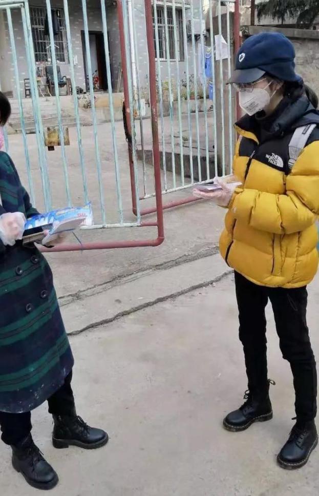 这群武汉归乡大学生：主动隔离，主动请战，还捐出全部奖学金