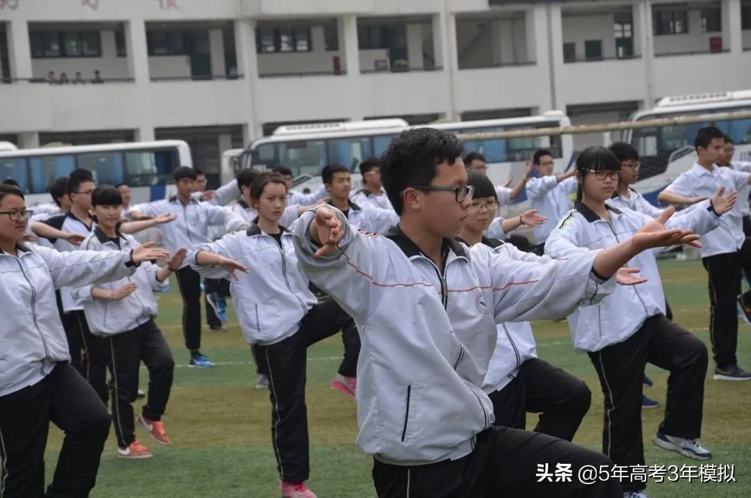 想象中的大学生活VS现实中的大学生活