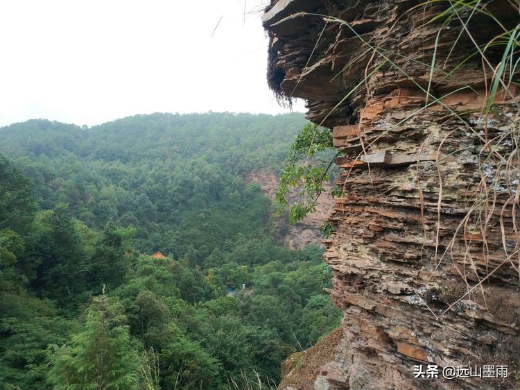 马龙到曲靖要多久(昆明走进自然户外｜香炉山穿越滴翠山，曲靖马龙雨中行，别有滋味)